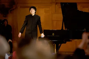 藤田真央：若き天才ピアニストのモーツァルト、その魅力とは？モーツァルトへの新たな解釈!!