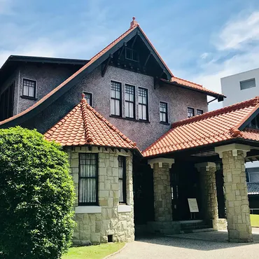 文化のみち白壁地区の近代建築と地域の偉人の足跡をたどる