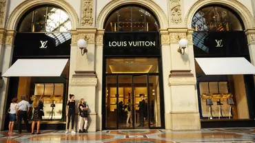 ルイ・ヴィトンはなぜ世界的ラグジュアリーブランドになれたか:日経クロストレンド