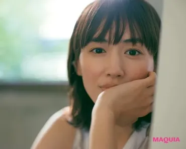 綾瀬はるかさんが語る、家族や愛する人のこと。「気持ちを素直に伝えるのってすごく大切」(MAQUIA ONLINE)