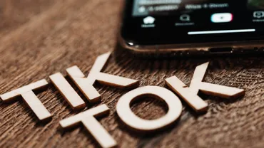 あやぱんまん(TikTok)って何者?年齢や本名Wiki風プロフ!お店や彼氏も気になる!