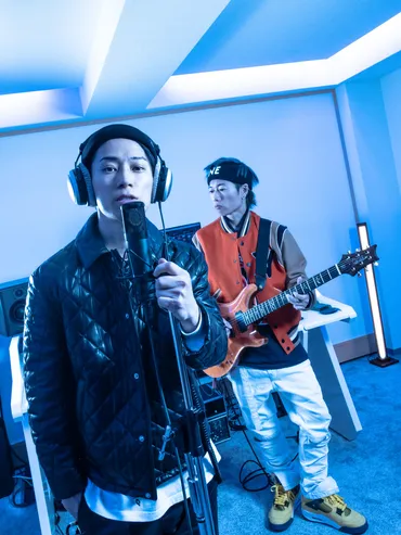 UVERworld インタビュー【前編】〜TAKUYA∞と克哉が楽曲の制作手順と『30』を解説 