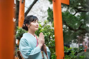 作法】初詣に知っておきたい神社・お寺の参拝方法と基礎知識－ルアンマガジン