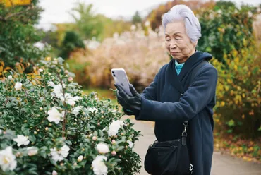 90歳大崎博子さんのスマホ術・健康法・おしゃれ技を伝授『90歳、ひとり暮らしの知恵袋』 1/18発売 