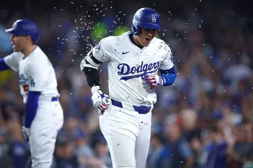 口々に絶賛、27号は「月へかっ飛ばした」 大谷翔平が確信HR 「この世のものとは思えない」米熱狂
