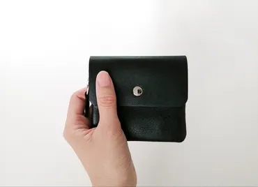 STANDARD SUPPLY PAL/FLAP WALLET S レビュー：ミニマルライフを叶えるミニ財布？ミニマル財布「PAL/FLAP WALLET S」半年使用レビュー｜コンパクトで機能的