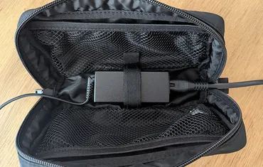 普通のポーチだと思ったら大間違い！無印良品のガジェットポーチを使ってみたら…–［アップデート］
