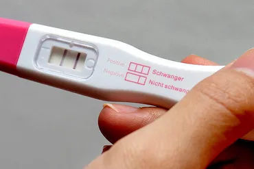 医師監修】妊娠検査薬が陰性だと双子の可能性その他の原因や生理が来ない時の対処法