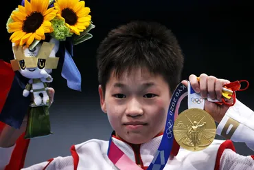 農村部出身の中国歳女子飛び込み金メダリスト、「母親の治療費のため」貧困問題浮き彫りに
