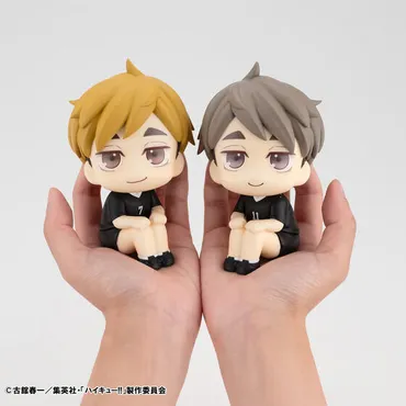 ハイキュー」宮侑&宮治を手のひらで支えたんねん!稲荷崎ユニフォーム姿で「るかっぷ」に登場