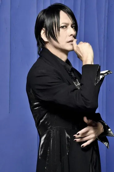 BUCK-TICK 櫻井敦司さんの逝去から一年、今もなお愛されるその魂とは？櫻井敦司さん一周忌、今も響く歌声とファンの想い