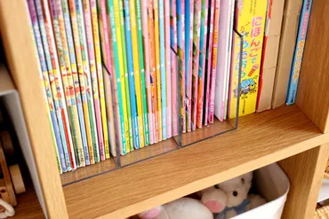 100均ブックエンド活用術：収納力UP！おしゃれな部屋を作るアイデア集？ブックエンド活用術：ダイソー、セリア、無印良品のおすすめ商品と収納アイデア