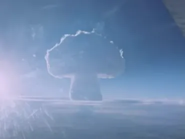 ロシア、史上最大の核弾頭「ツァーリ・ボンバ」の実験映像を公開