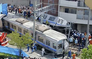 JR福知山線で脱線事故