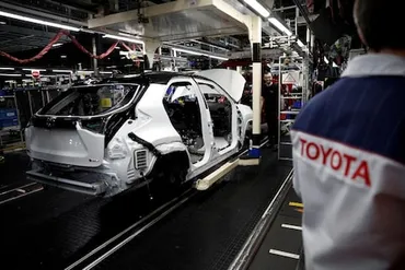 関税戦争勃発？ トヨタ vs. トランプ関税！自動車業界の未来はどうなる？（？）米国の輸入関税25%の影響と、自動車メーカー各社の対応