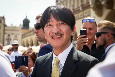 秋篠宮文仁親王殿下とは？生い立ちから現在、そして未来への活動を徹底解説！秋篠宮文仁親王殿下、皇嗣としての歩みと、その素顔