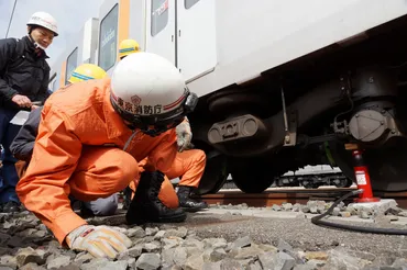 東武東上線の新型鉄道車両で人身事故対応訓練東京消防庁板橋消防署 