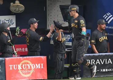 覚醒なるか？佐藤輝明選手の成長と、藤川監督・岡田監督・掛布OB会長ら周囲の期待！(？)佐藤輝明選手と藤川監督、岡田監督、掛布雅之OB会長