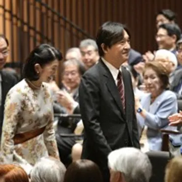 秋篠宮ご夫妻が文化庁芸術祭オープニング公演に臨席 写真特集1/3 
