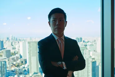 安藤功一郎氏の軌跡：ガリバー、タイ、RENOSY、令和の虎、そして未来への挑戦？安藤功一郎氏：実業家としての成功と多岐にわたる活動
