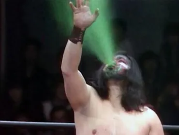 プロレス毒霧の歴史と秘密？毒霧使いのレスラーたちの華麗なる戦いとは？プロレス毒霧！誕生秘話から仕組み、成分、そして名レスラーたちを徹底解説！