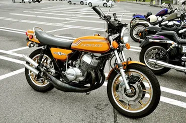 バイクハンドル「鬼ハン」とは?特徴や魅力、乗りやすさや絞りと参考画像まで徹底紹介! – バイクマン
