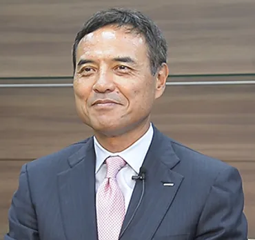 新浪剛史氏の半生と活躍とは？ 経営者としての成功の秘訣を探る！（新浪剛史、経営、サントリー、ローソン、生い立ち、家族、挑戦）新浪剛史氏の生い立ち、経営者としてのキャリア、家族、未来への展望