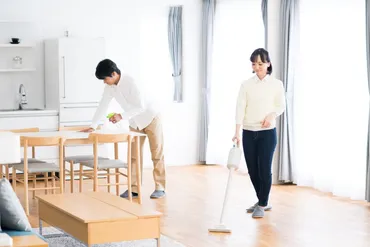 共働き家庭の掃除術！効率的な掃除頻度と場所別のポイント解説 