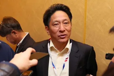 陸上がダメになる」 大学VS実業団で゛嫌われ役゛全うした青学大・原晋監督の危機感「だから、真剣に戦う」 