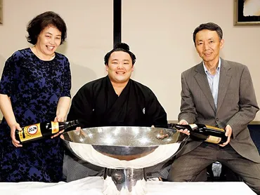 不祥事でも息子を支えた父の死。「ドン底」朝乃山、復活への汗。 
