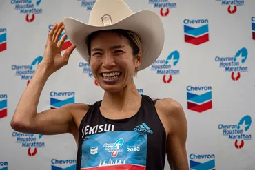 高橋尚子を上回る記録でもパリ五輪は目指さない。マラソン・新谷仁美の新アスリート思考とは 
