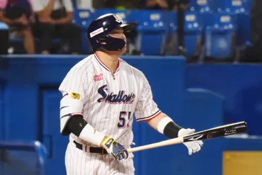 村上宗隆はメジャーリーグで活躍できる？期待と課題、そして移籍の可能性は？村上宗隆、メジャー挑戦への道：フィリーズ移籍の噂と今後の展望