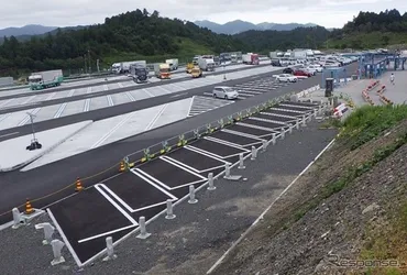 高速道路3社、大型車駐車マスを大幅拡充へ