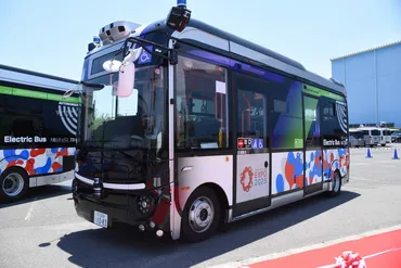 万博で来場者を輸送 自動運転のEVバス、大阪メトロが公開