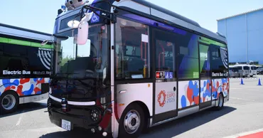 万博で来場者を輸送 自動運転のEVバス、大阪メトロが公開 