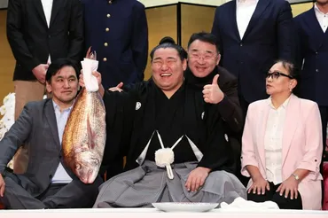 74代横綱、豊昇龍が誕生 朝青龍のおい「気魄一閃の精神で精進」：朝日新聞