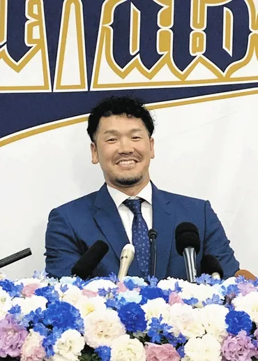 オリックス・Ｔ－岡田「やれることは全部やった。すっきりしてユニホームを脱ぐ」引退会見で中嶋監督や阪神・岡田監督に感謝：中日スポーツ・東京中日スポーツ