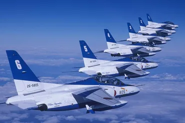 ブルーインパルス】芦屋基地航空祭で2018年初登場！ 