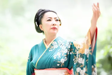 坂本冬休み：モノマネ芸人の波乱万丈人生！幼少期から現在までの軌跡とは？坂本冬休み ものまね芸人としての半生