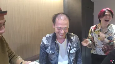 令和の虎の竹之内教博社長、カツラを外す 