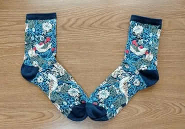 セリア靴下は種類豊富？110円で叶えるおしゃれと快適さの秘密とは？セリア靴下の魅力：デザイン、機能性、そしてコスパ