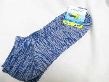 【レビュー】100均 セリア【吸水速乾靴下 サラッとDRY】履いた瞬間にこれはアリと思いました(*´ω｀*) 