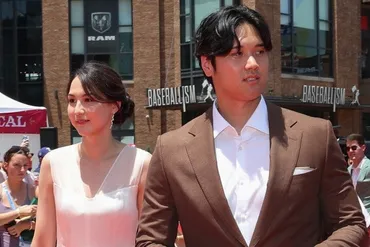 ただただ美しい！」大谷翔平のMVP受賞で同伴した真美子夫人の゛ワンピース゛姿にネット興奮！「めっちゃ綺麗」「全身ショット見たいな！」 