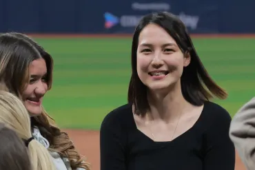 CMオファーも固辞》真美子さん カーショー妻から夫人会の゛次期リーダー゛に後継指名も…快諾できない゛事情゛ 