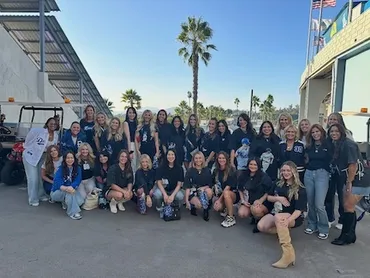 大谷翔平の妻・真美子さん、ドジャース夫人会の集合写真に登場 「相変わらず美しい」 