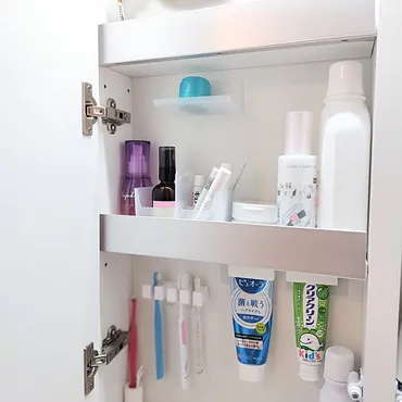 スッキリして清潔感ある空間に♪セリアのアイテムを使った洗面所収納 