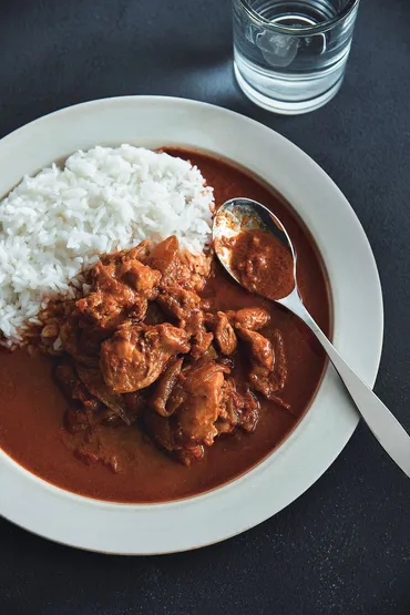 ベストレシピはこれ！ マニアも唸る「スパイスチキンカレー」を作ろう
