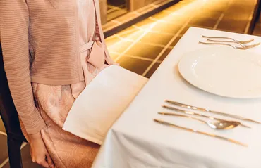 フランス料理のテーブルマナー】食事や服装の基本マナーはこれでばっちり！ 