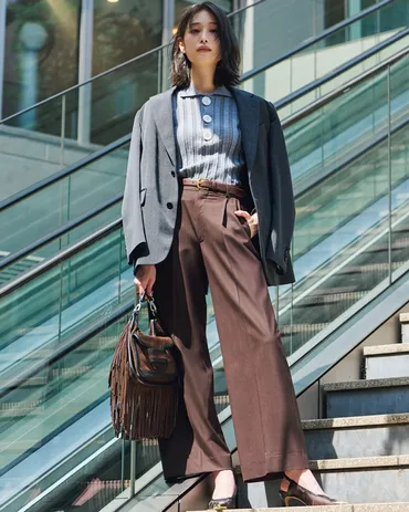 気温20度に最適な服装はコレ！ 大人世代の通勤・休日のお手本コーデ28選 