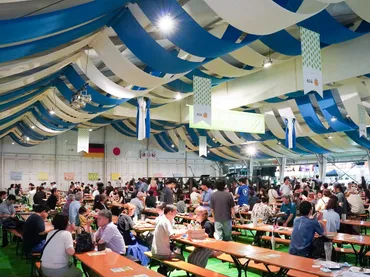 仙台オクトーバーフェスト」開幕 大型テントの下、ドイツビールで乾杯 